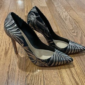 GORGEOUS Schutz Palm Leaf Gold and Black Heels